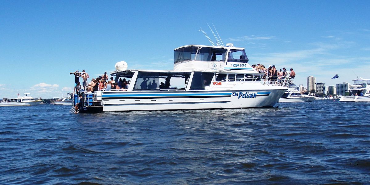 The pelican charter boat hire perth